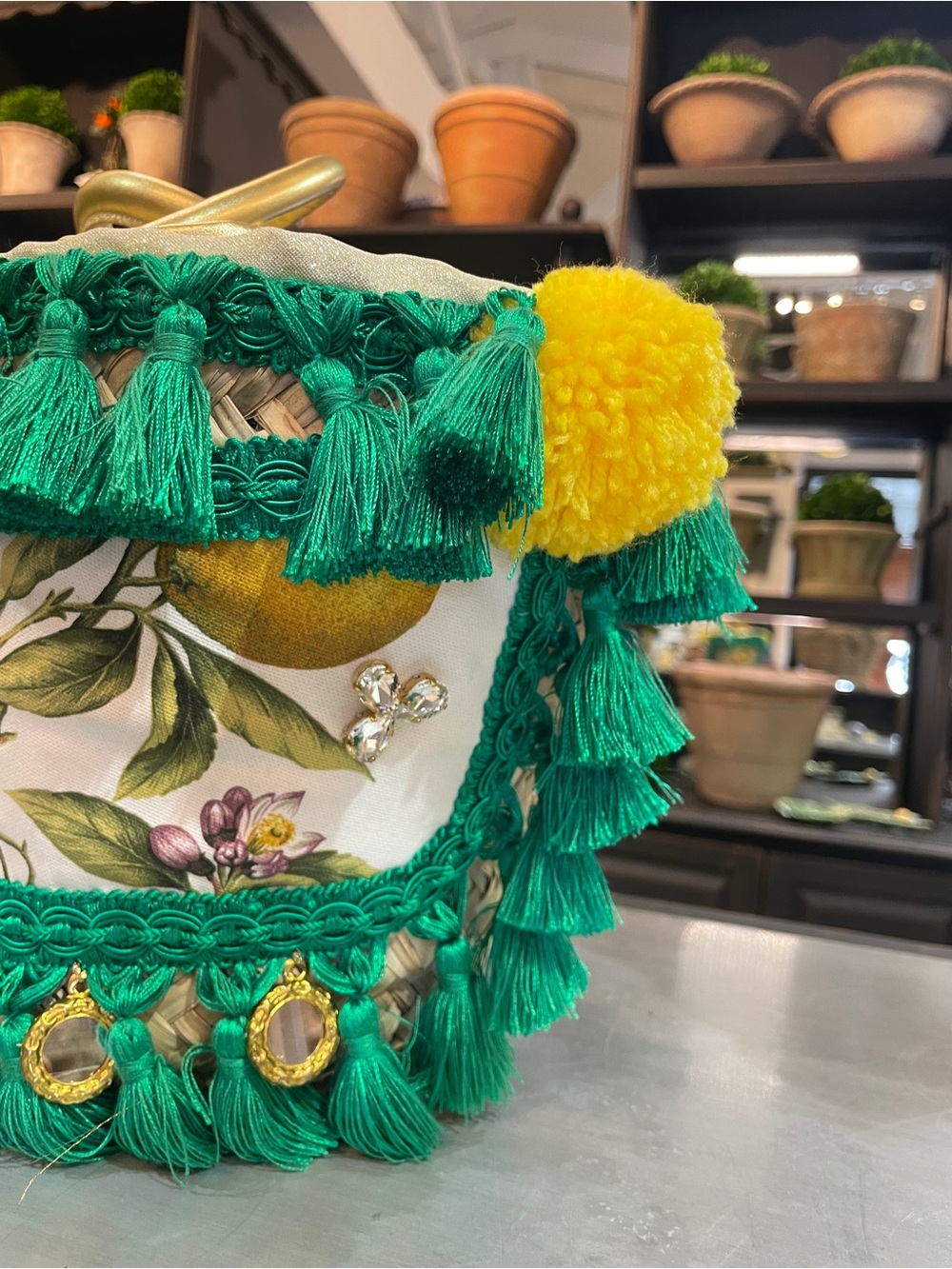 Tizzini x Authentic Provence Woven Straw Tassel Tote Bag in Green & Yellow, Ital - Picture 5 of 10